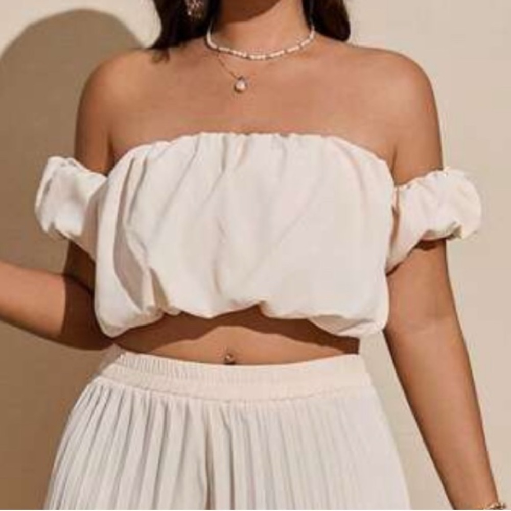 ✨White Puff Sleeve Off Shoulder Crop Top Shein L Spring Romantic Chic